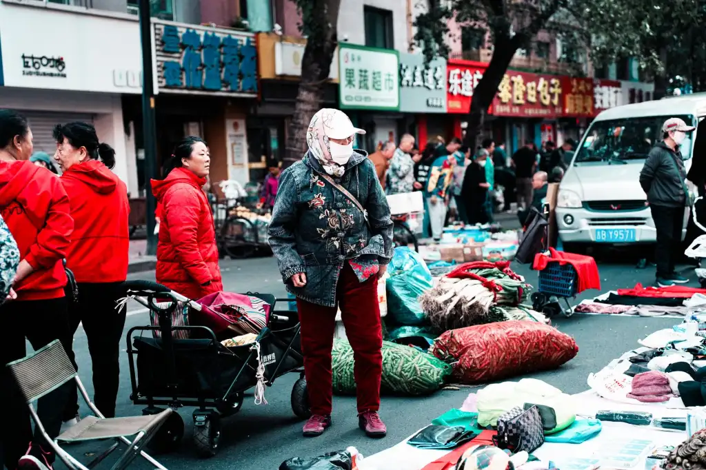智能照明系统远程控制技术原理与常见应用场景解析