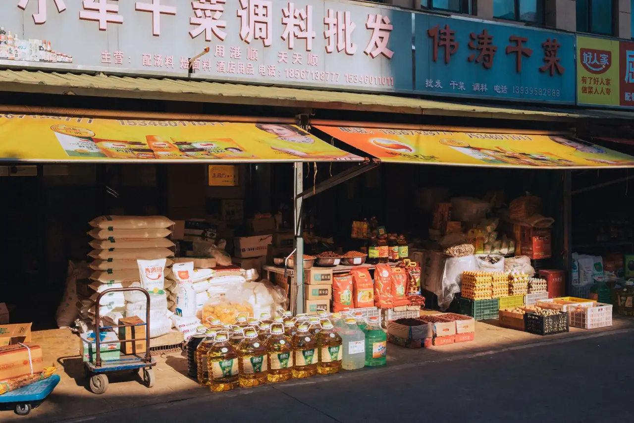 2024年人体感应灯选购要点：家用与商用场景参数对比