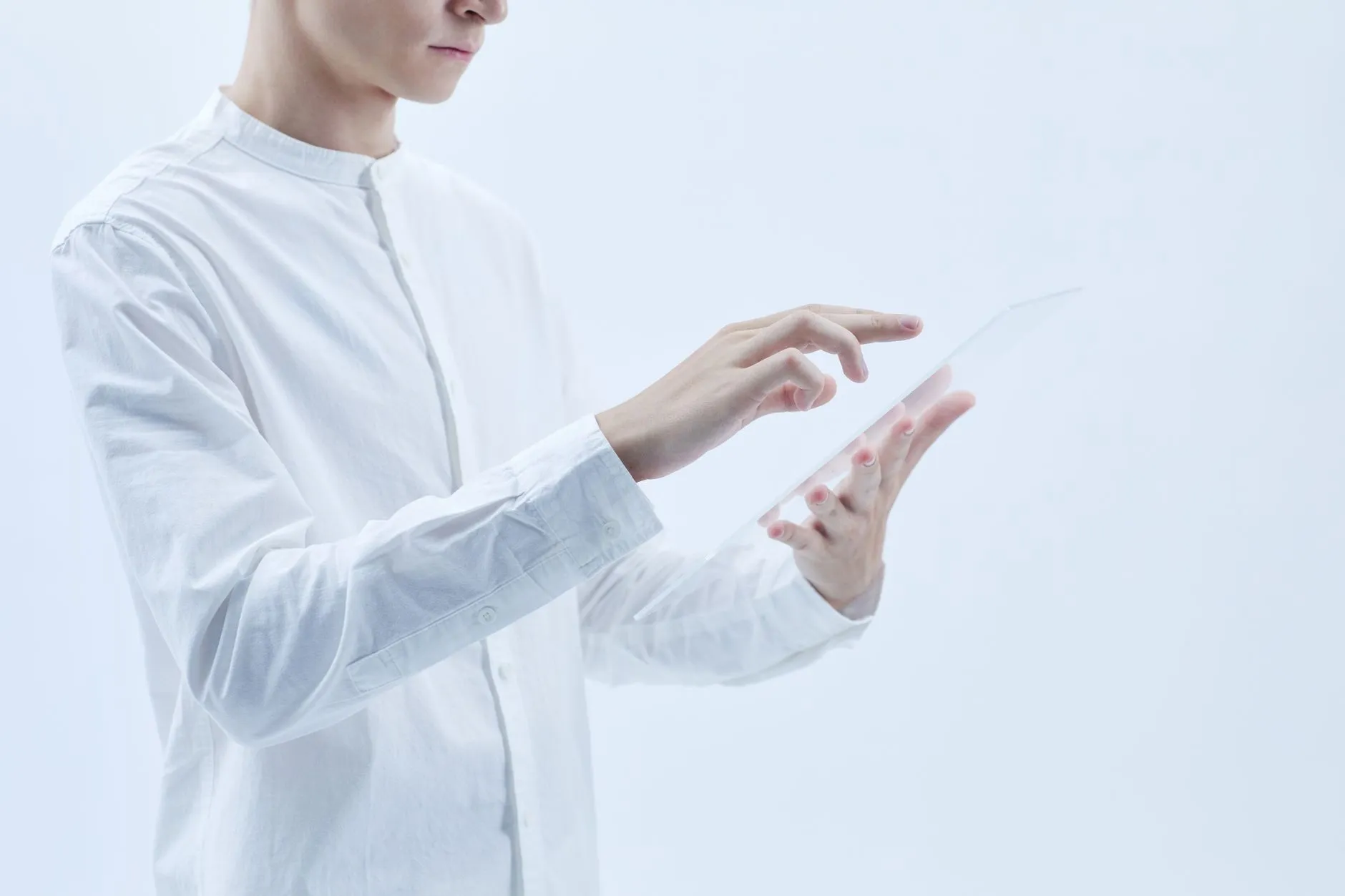 碧能智能照明系统技术优势解析：人体感应与远程控制的高效融合