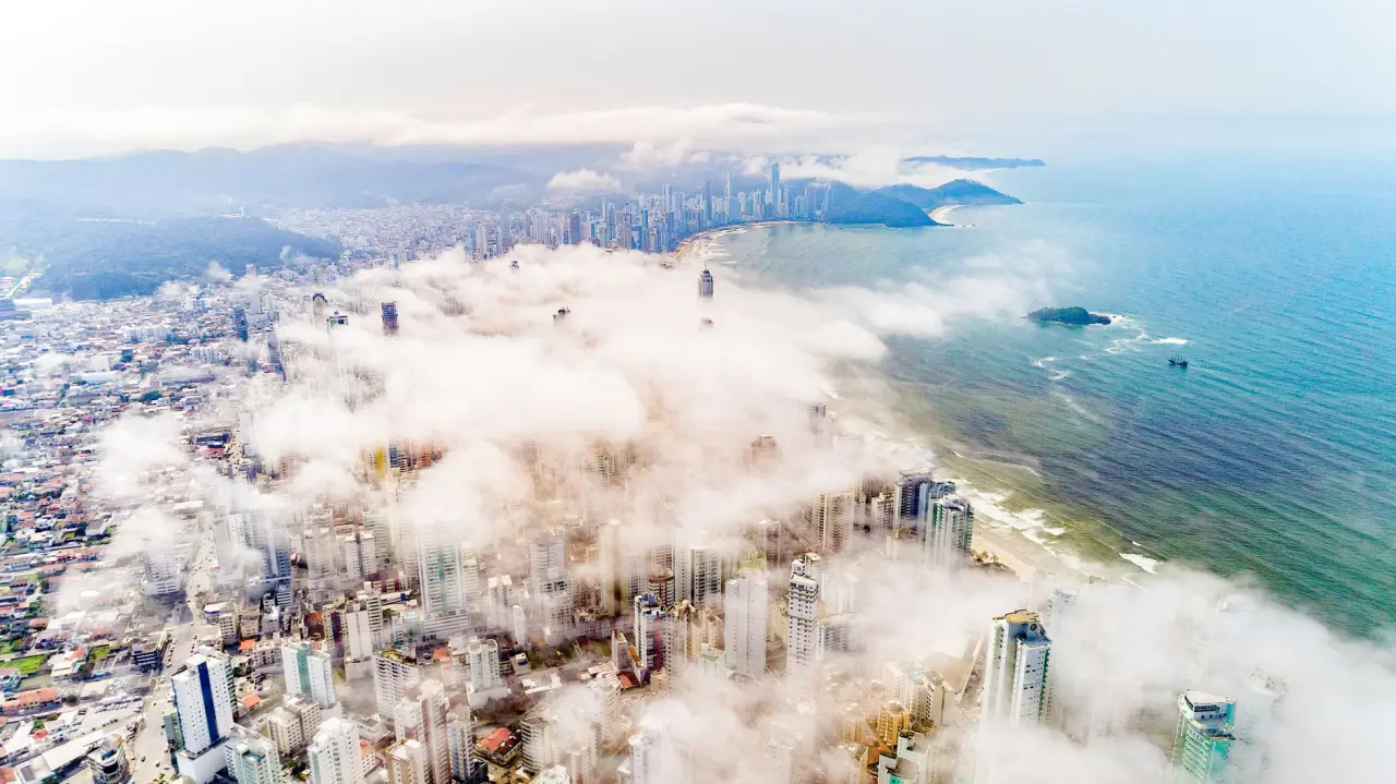 人体感应灯与声控灯在办公场景中的能效对比及选型建议