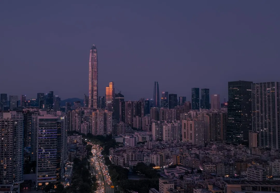 人体感应技术与远程控制结合提升家居照明体验